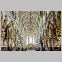 Lichfield Cathedral, photo  Michael D Beckwith, Wikipedia.jpg